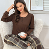 Pijama de noche de mujer de forro polar cepillado DTY personalizado para noches relajantes en casa, estampado o de color sólido