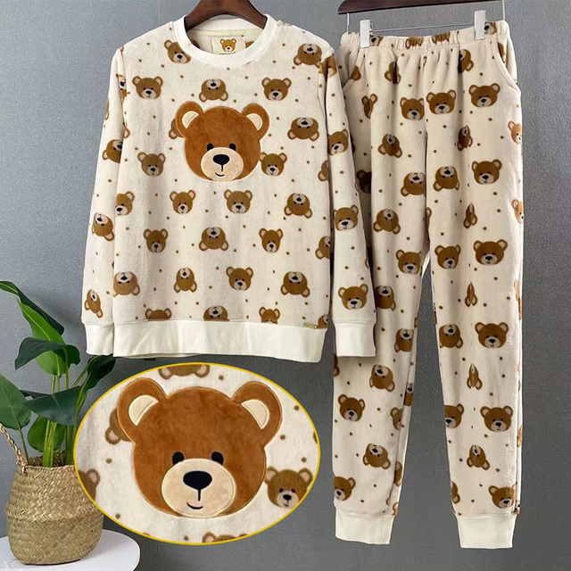Pijamas calientes modificados para requisitos particulares del paño grueso y suave de las señoras del bordado del unicornio
