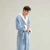 Albornoz de lana de felpa de lujo para hombres y mujeres: bata larga suave, cálida y acogedora con cuello chal 